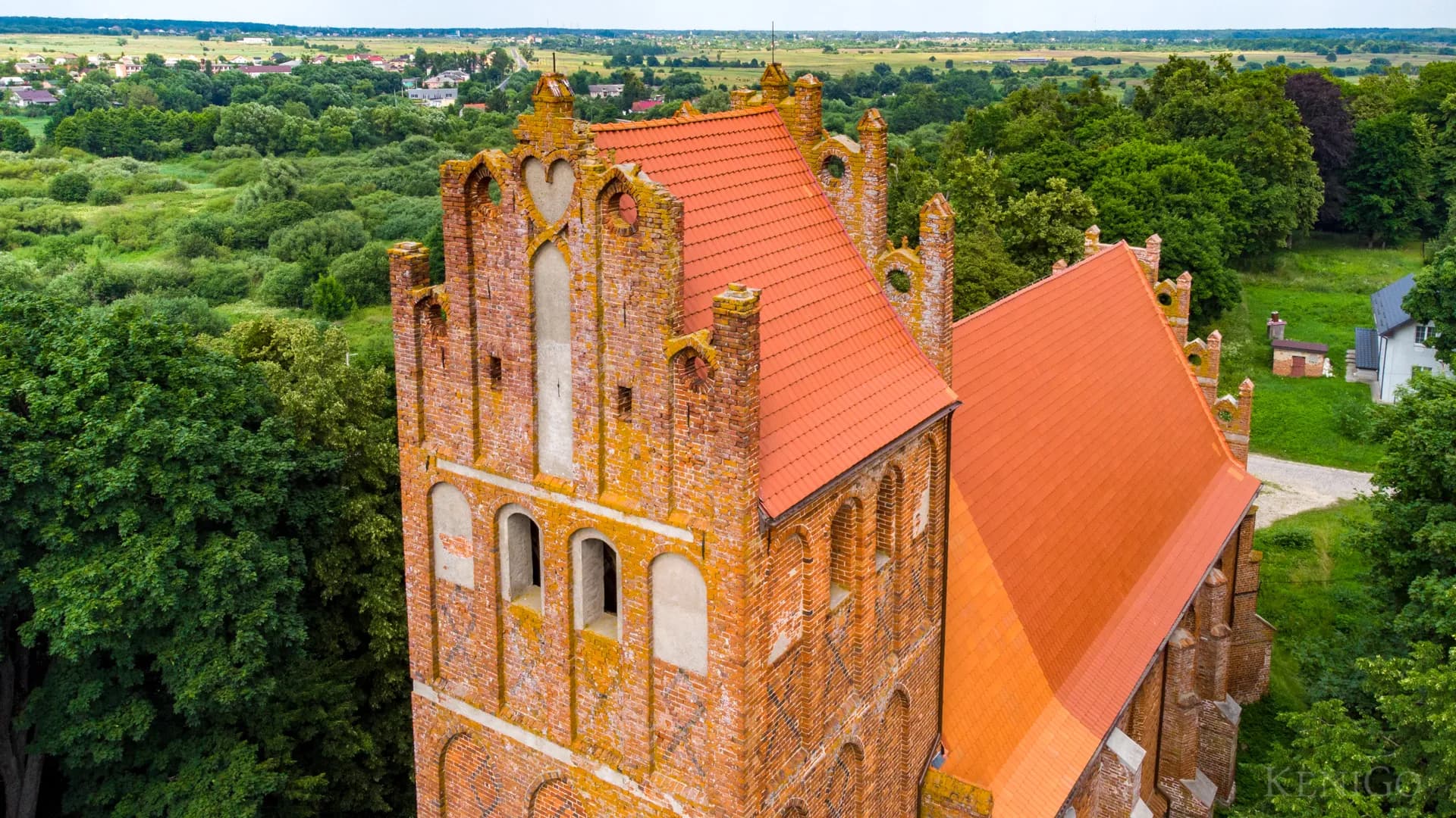 Кирха Святой Катарины в Тарау