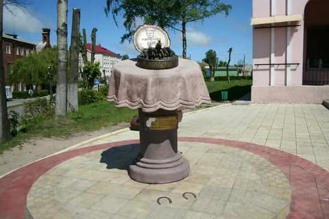Памятник шпротам