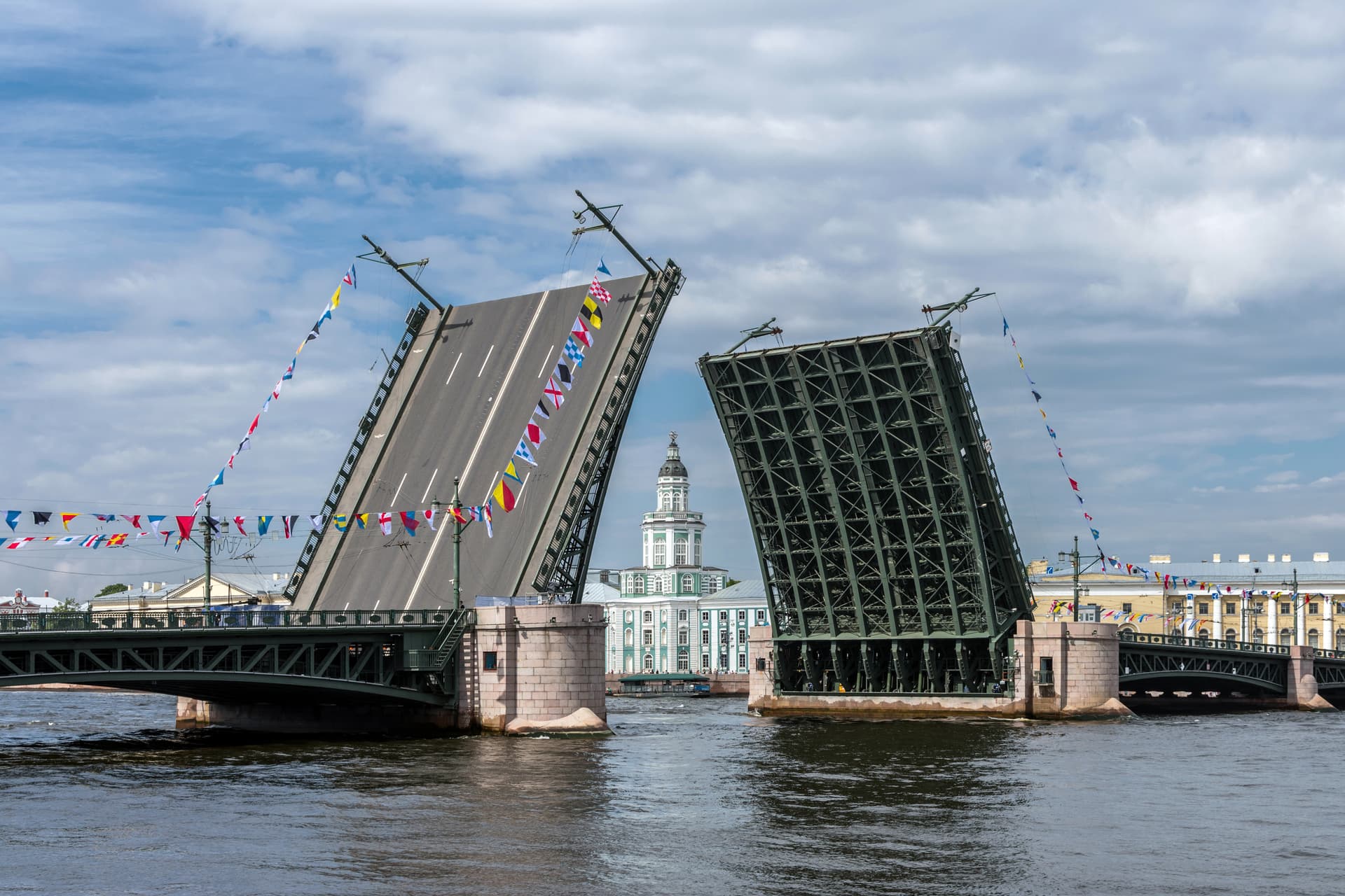 Разводные мосты (ночная прогулка)