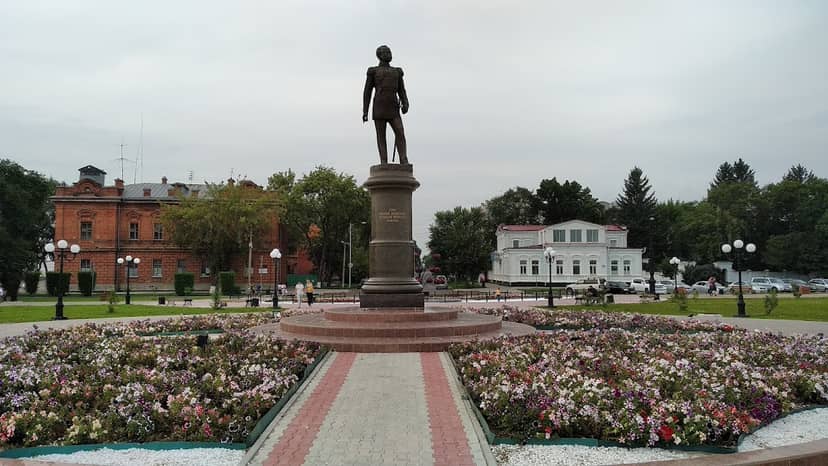 Памятник Н.Н. Муравьёву-Амурскому