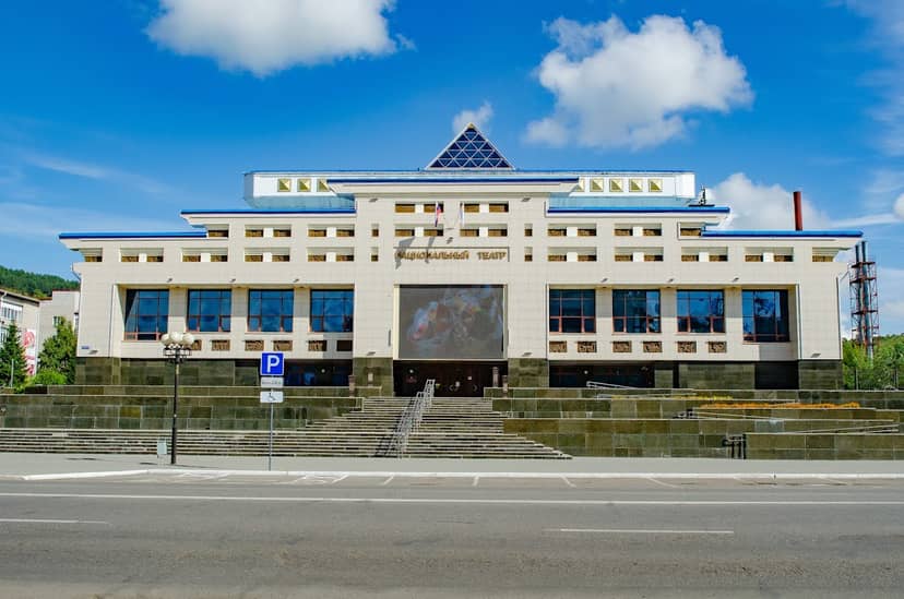 Национальный драматический театр имени П. В. Кучияка