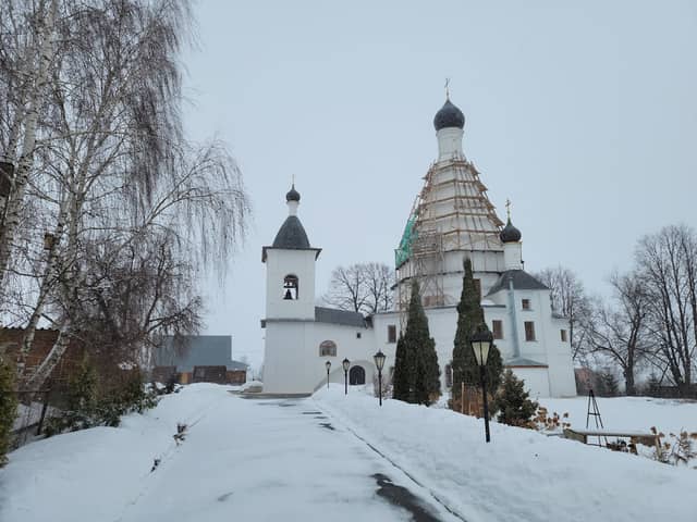 Усадьба Городня и Воскресенская церковь