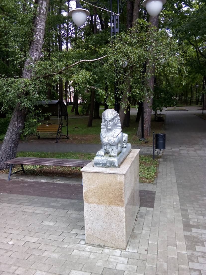 Скульптуры "Сфинкс"