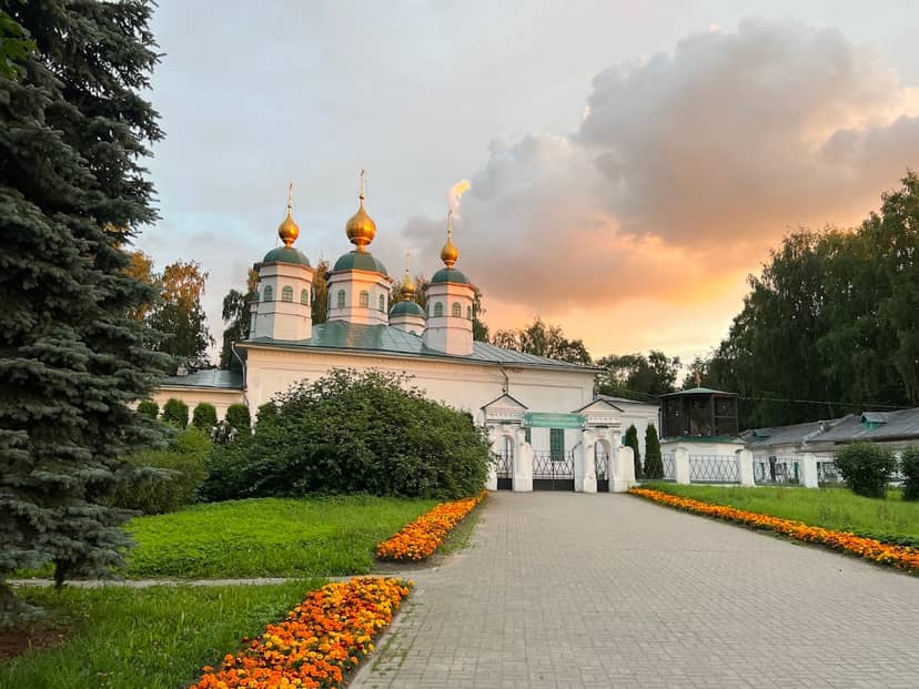 Соборная горка и Воскресенский собор