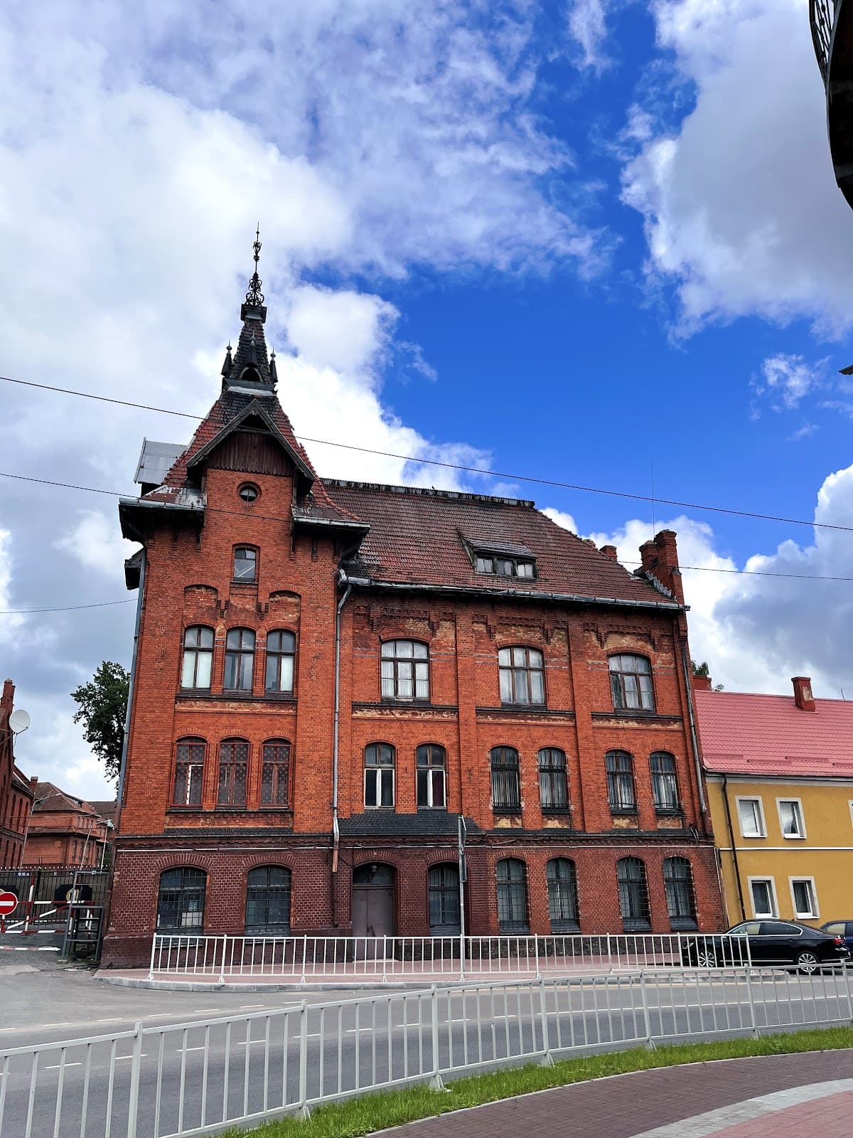 Комплекс зданий бывшей психиатрической лечебницы