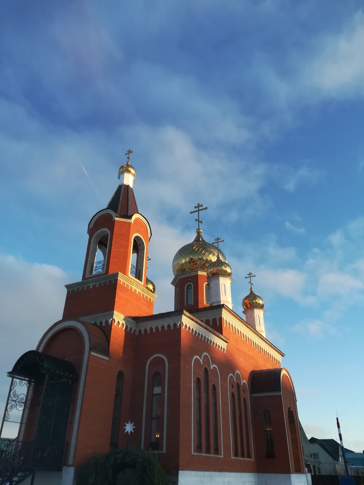 Церковь Воздвижения Креста Господня.