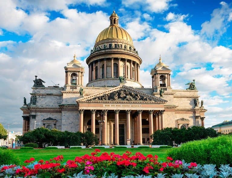 Колоннада Исаакиевского собора